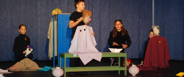 OBMOČNO SREČANJE LUTKOVNIH IN GLEDALIŠKIH SKUPIN